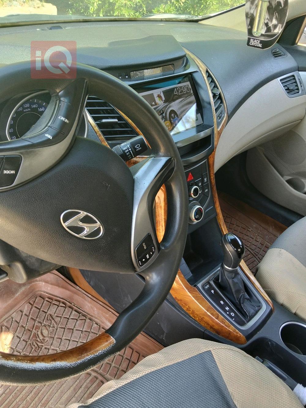 هیوندای ئەلەنترا